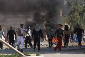 L’immolation d’un autre vendeur ambulant, le 17 décembre, avait déclenché des manifestations. © AFP