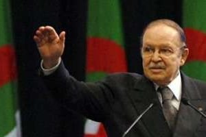 Abdelaziz Bouteflika, en février 2009 à Oran. © AFP