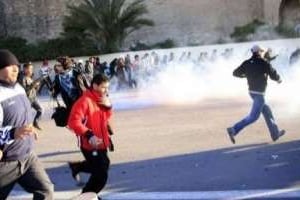 Les manifestants de la place de la Kasbah, évacuée illégalement par la police le 28 janvier. © AFP