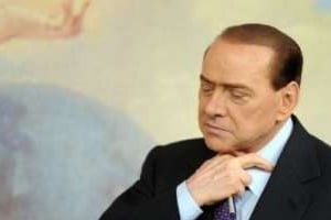 Les orgies sexuelles de Berlusconi commencent à lui rester en travers de la gorge. © AFP