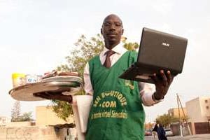 Avec Senboutique.com Hussein Lo se félicite de créer des emplois au Sénégal. © D.R.