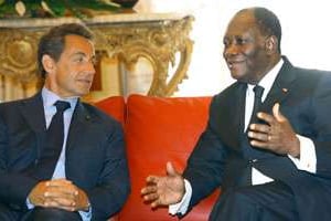 Nicolas Sarkozy et Alassane Ouattara, à Yamoussoukro, le 21 mai. © Reuters/Stringer