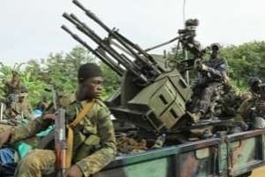 Les combats entre FRCI et ex-FDS ont fait un mort, mercredi 22 juin 2011 à Abidjan. © AFP