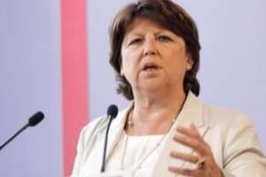 Martine Aubry se lance dans la course aux primaires du PS depuis Lille, le 27 juin 2011. © AFP