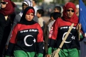 Le diable pour Aïcha Kaddafi : des femmes soutenant la rébellion à Benghazi. © AFP