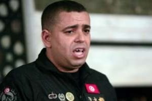 Le colonel Samir Tarhouni, colonel de la Brigade anti-terroriste (BAT), le 8 août 2011 à Tunis. © AFP