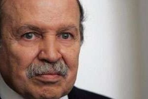 Les réformes d’Abdelaziz Bouteflika peinent à convaincre la presse et l’opposition.