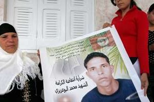 La famille de Mohamed Bouazizi a dédié le prix Sakharov au peuple tunisien. © Reuters