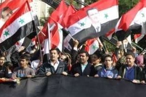 Manifestation de soutien au président Bachar al-Assad à Dams le 13 novembre 2011. © AFP