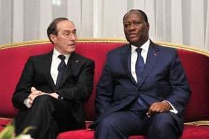Alassane Ouattara et le ministre français de l’Intérieur Claude Guéant le 6 novembre. © AFP