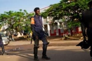 Les forces de l’ordre sont en alerte maximum à Kinshasa, dans l’attente des résultats du scrutin. © Phil Moore/AFP
