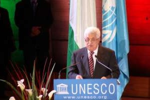 Mahmoud Abbas, au siège de l’Unesco à Paris, le 13 décembre 2011. © Laurent De Saint Périer pour J.A.