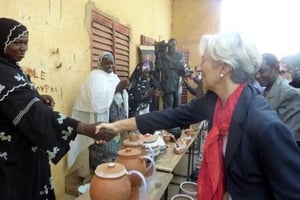 Au Niger, Lagarde (FMI) évoque crise alimentaire et ressources pétrolières © AFP