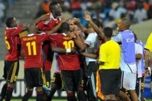 Des joueurs angolais euphoriques après un but contre le Burkina, le 22 janvier. © AFP