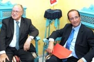 F. Hollande s’est rendu à Alger (décembre 2010) et à Tunis (ici avec M. Ben Jaafar en mai 2011). © Fethi Belaid/AFP