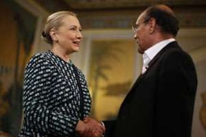 La secrétaire d’État américaine Hillary Clinton et le président tunisien Moncef Marzouki. © AFP