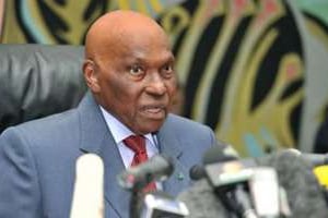 Abdoulaye Wade admet la possibilité d’un second tour. © AFP