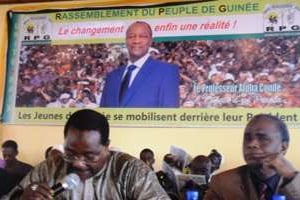 Saloum Cissé, à gauche, secrétaire général par intérim du RPG. © DR