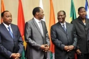 MM. Issoufou (Niger), Compaoré (Burkina), Ouattara (Côte d’Ivoire) et Yayi (Bénin), le 29 mars. © Sia Kambou/AFP