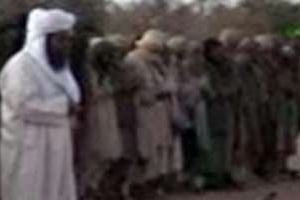 Proche d’Aqmi, l’islamiste Iyad Ag Ghali du groupe Ansar dine veut instaurer la charia au Mali. © AFP/Capture Youtube