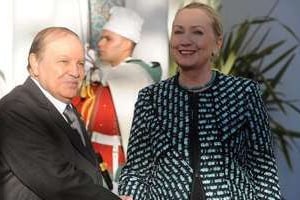 Abdelaziz Bouteflika et Hillary Clinton, lors de sa visite en Algérie, samedi 25 février. © Farouk Batiche/AFP