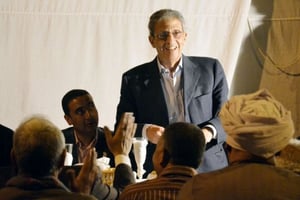 Egypte: en campagne pour la présidence, Amr Moussa veut oublier sa période Moubarak © AFP
