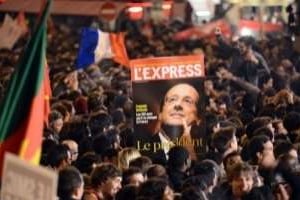 La foule des partisans de François Hollande rassemblée le 6 mai 2012 place de la Bastille à Paris © AFP