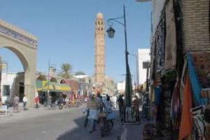 Le centre ville de Tozeur, dans le sud-ouest de la Tunisie. © AFP