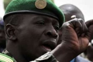 Obtenir le grade de général de division serait une belle revanche pour le capitaine Sanogo. © AFP