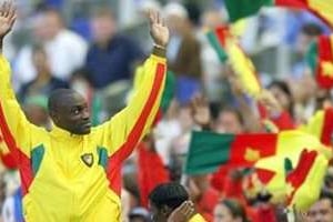 Patrick Mbomma, en 2000, lorsqu’il portait les couleurs des Lions Indomptables du Cameroun. © AFP