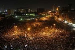 Des Égyptiens en colère après les verdicts du procès Moubarak, le 2 juin 2012 place Tahrir. © Mohammed Abed/AFP