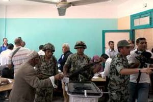 Un bureau de vote de Zagazig, à 90 km au nord du Caire, le 16 juin 2012. © AFP