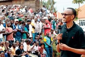 Le président rwandais après la journée mensuelle d’umuganda, le 26 mai. © D.R.