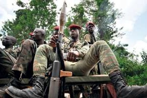Patrouille de l’armée ivoirienne près du Liberia. © Issouf Sanogo/AFP