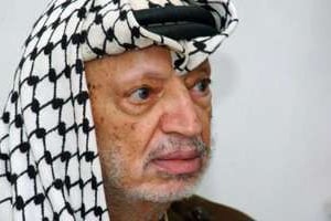 Yasser Arafat, dans son bureau de Ramallah, en septembre 2004. © AFP