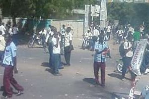 Des étudiants tchadiens manifestent, en novembre 2011. © DR