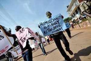 Une manifestation anti-gay à Kampala en décembre 2009. © The New York Times