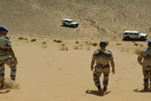 Des soldats de la Minurso au Sahara. © AFP
