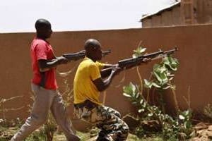 Des miliciens de Ganda-Izo. © AFP