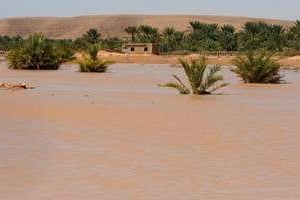Zone inondée dans la ville algérienne de Ghardaia le 3 octobre 2008. © AFP