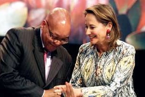 Jacob Zuma et Ségolène Royal au Congrès de l’Internationale socialiste, le 31 août. © Sipa