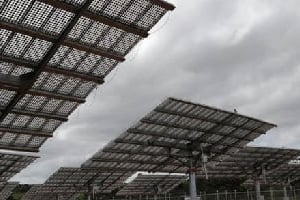 La société AE Photonics a mis au point un système de pompes solaires pour l’irrigation des terrains agricoles. © AFP