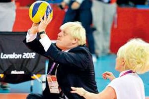 Boris Johnson, pendant les Jeux paralympiques, le 31 août. © Chen Yehua/Chine nouvelle/Sipa