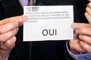 Le droit de vote des étrangers a été promis par les socialistes depuis l’ère Mitterrand. © AFP