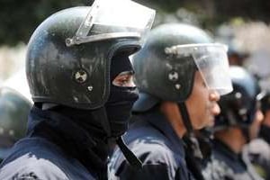 La police tunisienne souffre aussi du manque de reconnaissance de la population. © Fethi Belaid/AFP