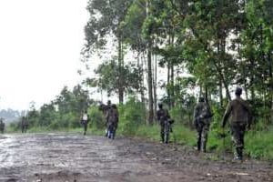 Patrouille de rebelles du M23 dans l’Est de la RDC. © Junior D. Kannah/AFP