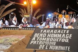 Hommage du Festival à la ville de Tombouctou tombée aux mains des islamistes. © Benjamin Roger