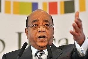 Pour Mo Ibrahim, les hommes d’affaires africains doivent faire plus pour faire passer leurs idées auprès des gouvernements. © AFP