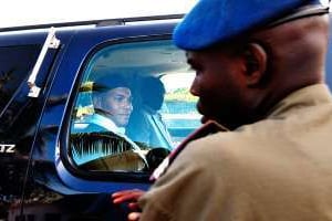 L’arrivée de l’ancien ministre Karim Wade à la gendarmerie, le 15 novembre 2012. © Seyllou/AFP