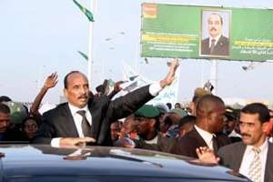 Mohamed Ould Abdelaziz, de retour à Nouakchott, le 24 novembre 2012. © AFP